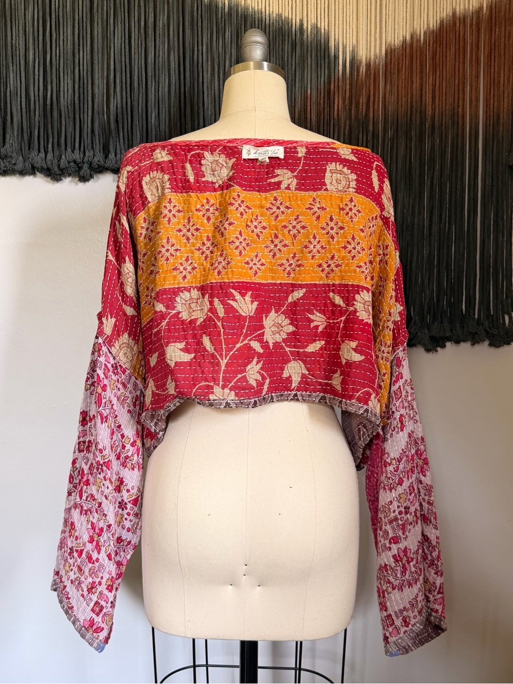 Kantha Bae Abundance Crop Top Long Sleeves Reversible Free Size - Picture 7 of 7